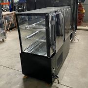Balcão Vitrine Expositora Expositor de Bolos Tortas Refrigerado Padaria 1,5 m Preto Usado